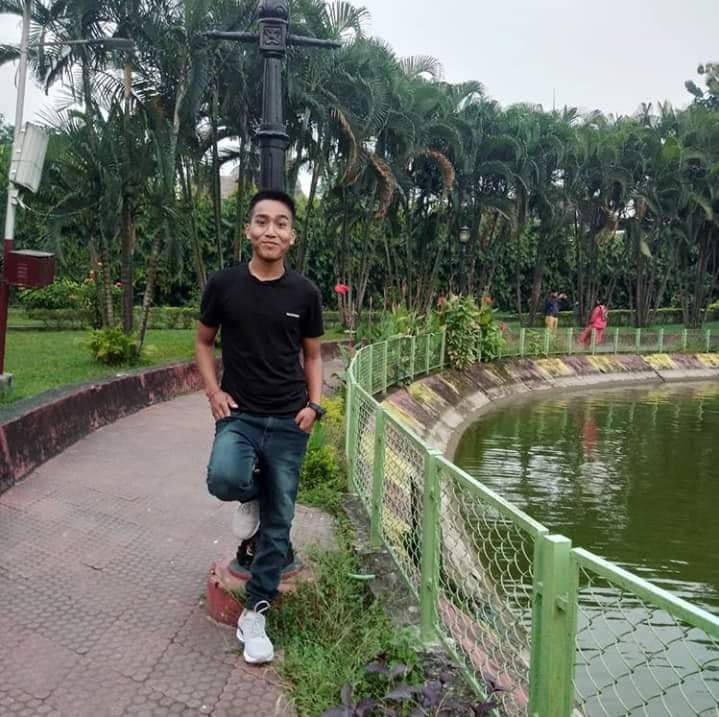 Take a good look at this young lad
.
.
.
.
.
.
.
.
.
He is Rifleman Jiwan Gurung from Darjeeling.
He gave up his life for you and me last night.
He was 24 years old.
.
.
Let that sink in
May God bless this young warrior's soul