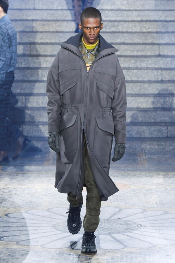 BOOMAGENCY's tweet photo. SETHU in @zegnaofficial 💥
@alessandrosartoriofficial
#boomboys #zegna #ermenegildozegna #mfw1920 #fw19 #fw1920 #mfw #MilanFashionWeek https://t.co/SEDXzBJgn3