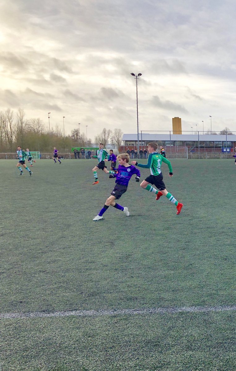 chris_slager's tweet image. Na 9 maand blessureleed maakt Mart eindelijk zijn rentree bij @svbedum JO15-1 #trots #returnofthelegend 😉