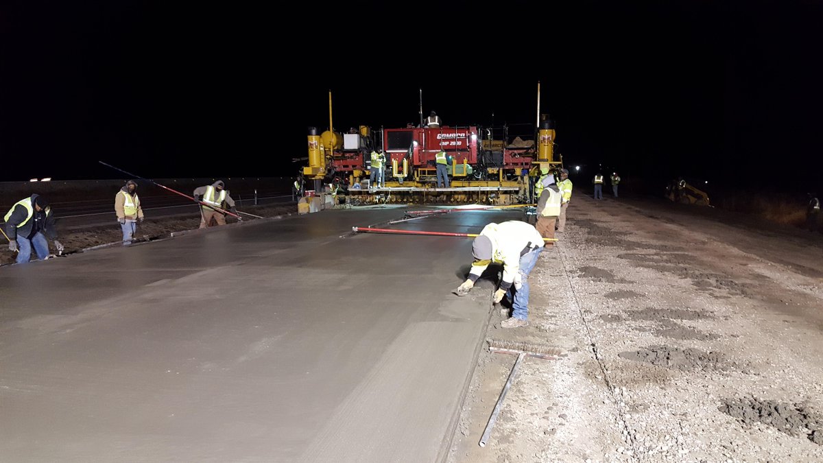 “The Iowa DOT was certain they didn’t want the I-35 South of Ames to be in the same traffic configuration throughout the winter months… We were able to complete paving on the project in three weeks despite the cold weather and short daylight.” – Tim Tometich 

#manatts #iowa