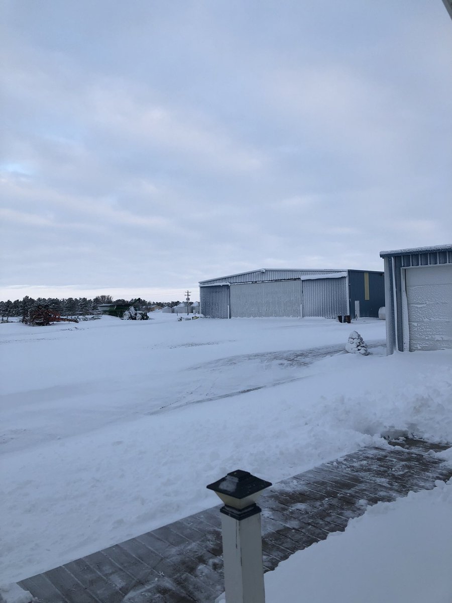daalgrim's tweet photo. Dear Kansas- I’m sorry for bringing a wet Minnesota snow to you.... https://t.co/SbJTzsKvfr