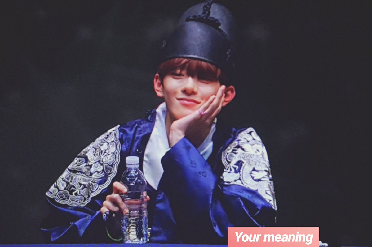 YourMeaning0125's tweet photo. 190112 코바코홀 팬싸인회 #베리베리 #강민 #유강민 #VERIVERY @by_verivery 

곤룡포 주신분.. 어느방향에 계신가요... 절한번 올리겠습니다... https://t.co/IrD14vwbjp