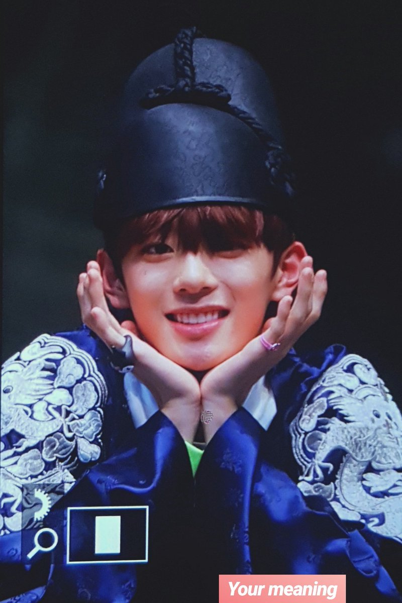 YourMeaning0125's tweet photo. 190112 코바코홀 팬싸인회 #베리베리 #강민 #유강민 #VERIVERY @by_verivery 

세자저하 즉위를 경하드리옵나이다... https://t.co/BtqIdKSS6Z