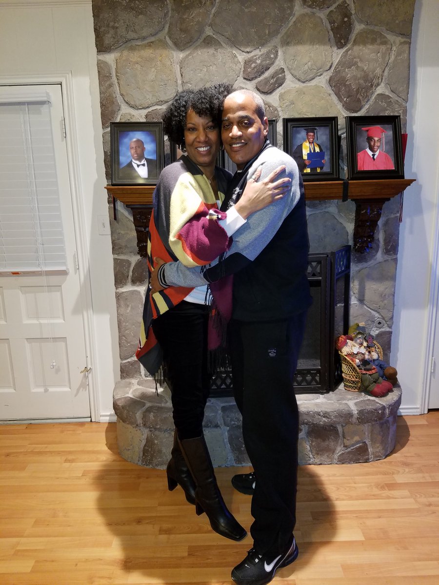 Our 1st pic of 2019.
Happy New Year.