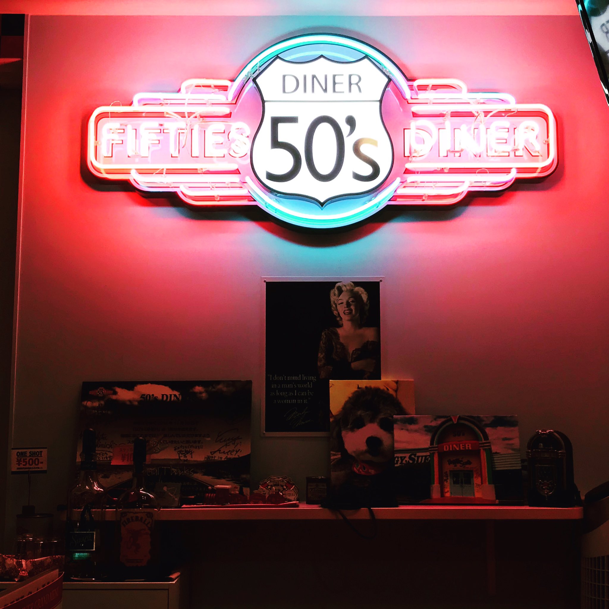 تويتر Diner على تويتر 遅い時間にはゆっくりお酒も楽しめます お一人様でも気軽にお越しください 立川 ハンバーガー Burger アメリカン America 肉 アメリカ好き アメリカンダイナー おしゃれ 可愛い Hamburger 映え インスタ映え 美味しい