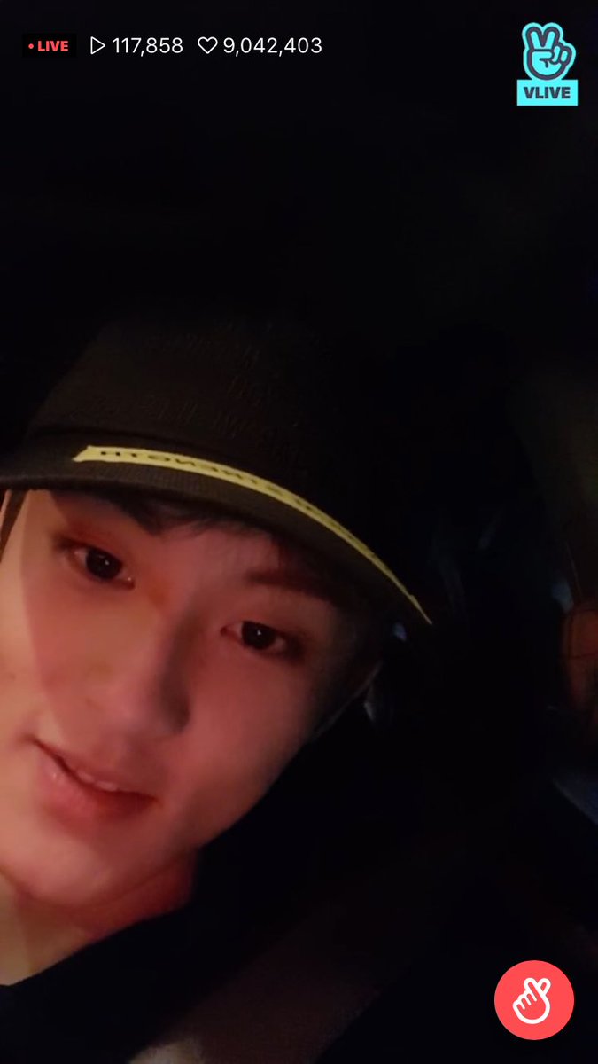 yukheos's tweet photo. mark lee 💝💖💗💞💕💘💓 https://t.co/ysIhpoiVj3