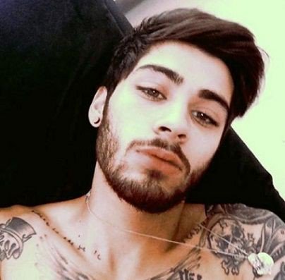 Adina_styles2's tweet photo. happy birthday to my world💚 https://t.co/W3tdKNiOtG