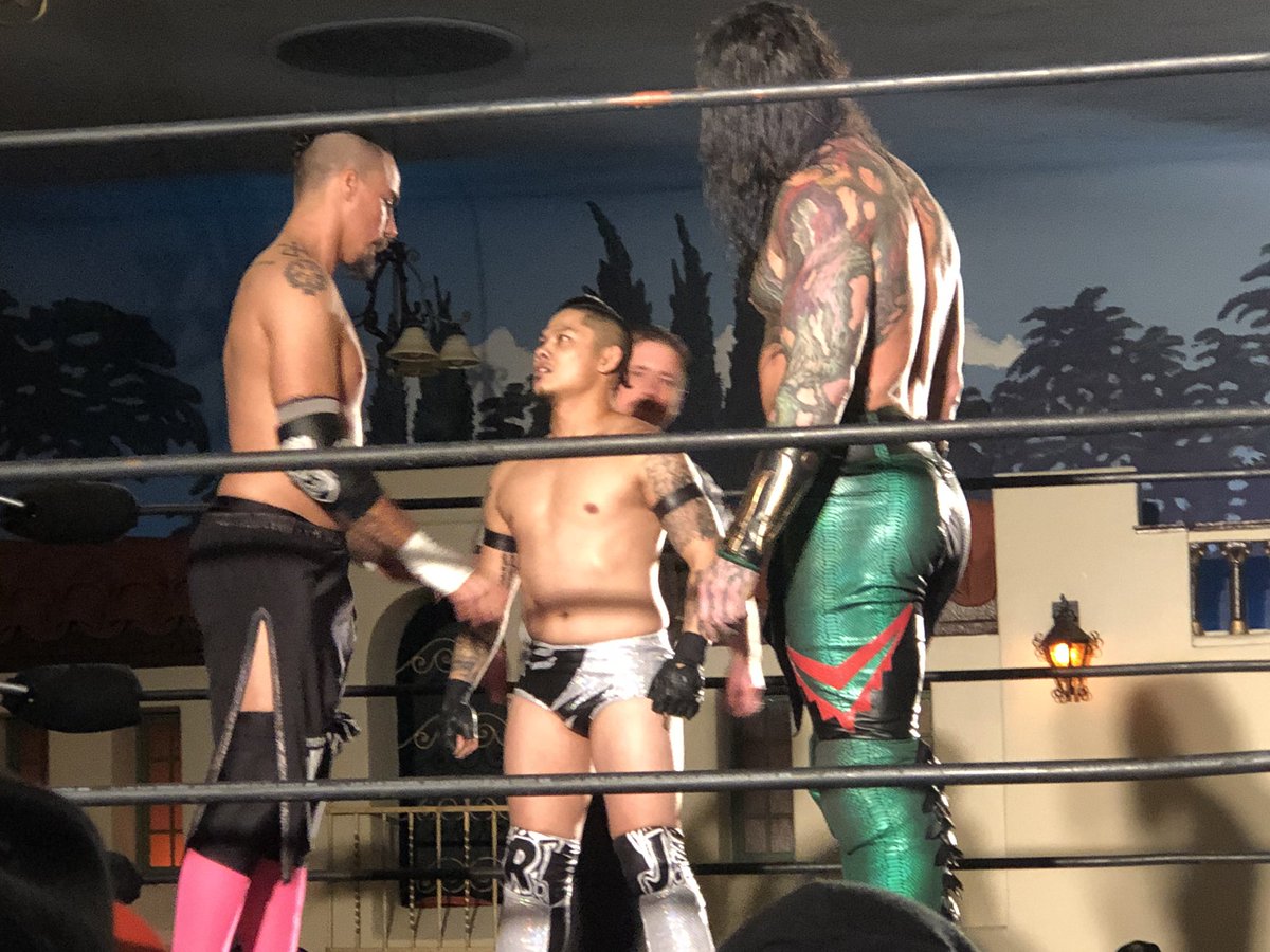 OGkevingill's tweet photo. Wrestling is awesome. 

@tylerbateman666 Vs #RJSantos Vs @JudasDraven for @WCProWrestling #PhotoByKG https://t.co/gvLivhdDji