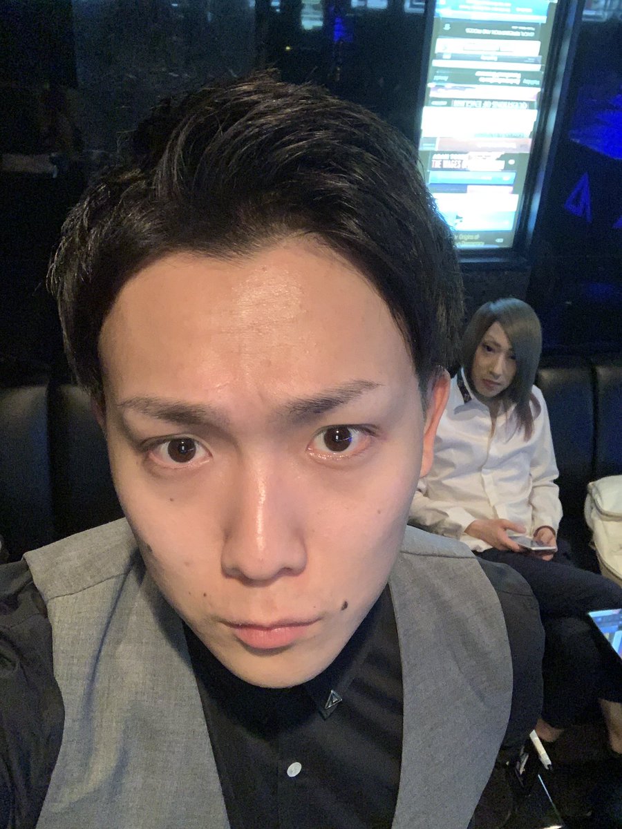 マジメに不真面目 בטוויטר 10歳の時と同じ髪型になりました ノーセットの破壊力と ワックスのパワーに感謝w 31歳 こっそりゆいくん 歌舞伎町 ホスト