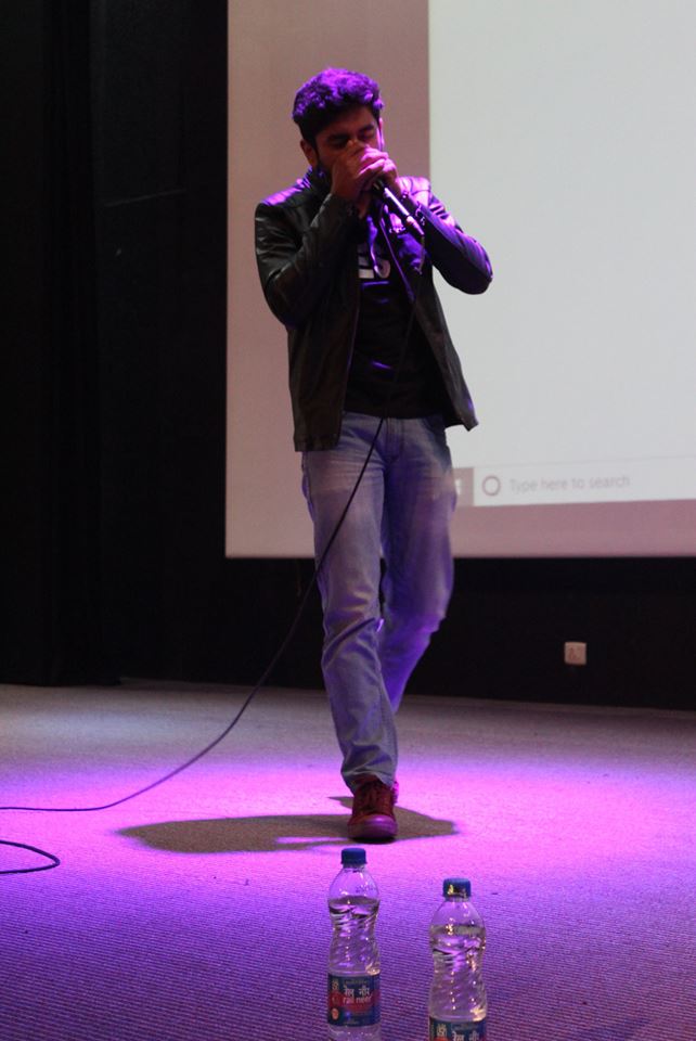 IIMR_Infusion's tweet photo. #Beatboxing turned intense as the contestants turned their mouths into veritable  percussion sets when they clashed in stand offs, the winner moving on to the next round, till the Champion was crowned! #IIMRohtak #Infusion #IIMR #IIMRInfusion #Music #CulturalFest #Infusion19 https://t.co/CXDNxZdGqZ