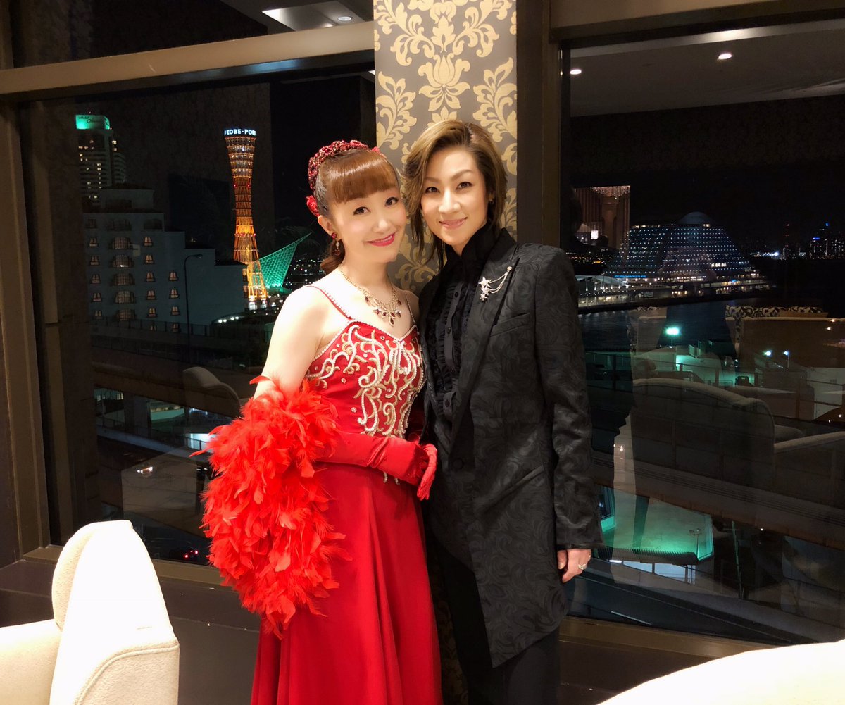 Uzivatel 鳴海じゅん Na Twitteru 毬穂えりなちゃんと結婚式で歌わせて頂きました 和やかなお祝いのお席 笑顔がいっぱいのひととき 素敵なお二人に心からおめでとうございます ᵕ Uzivatel 鳴海じゅん Na Twitteru 毬穂えりなちゃんと結婚式で歌わせて頂きました 和やかなお祝いのお席 笑顔がいっぱいのひととき 素敵なお二人に心からおめでとうございます ᵕ