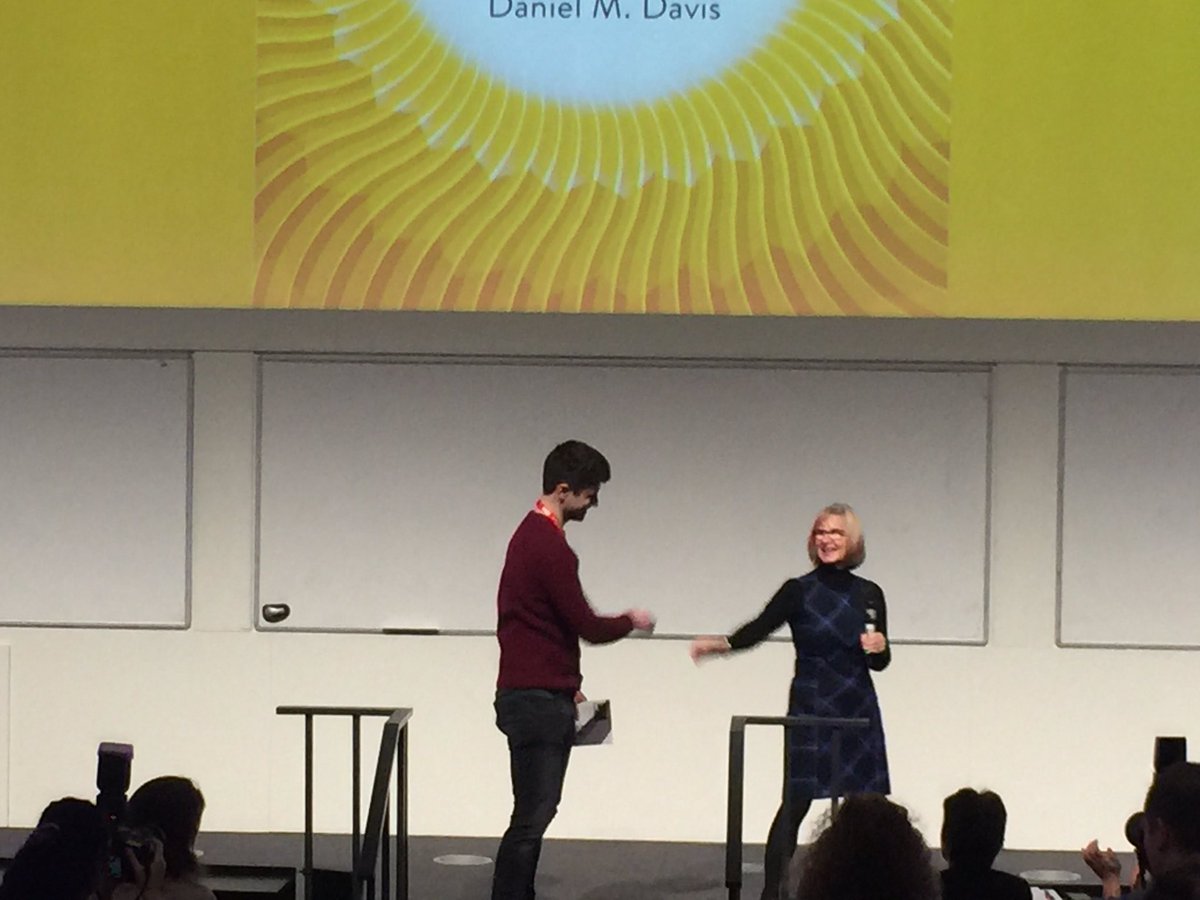 sidnificantdata's tweet photo. The @grainger_konkel labs being well represented at the #sbsannualevent by @rufusdaw who won the award for the best poster in the entire School of Biological Sciences in @FBMH_UoM. @LydiaBeckerIII #winningatscience https://t.co/wMjirxLiiP
