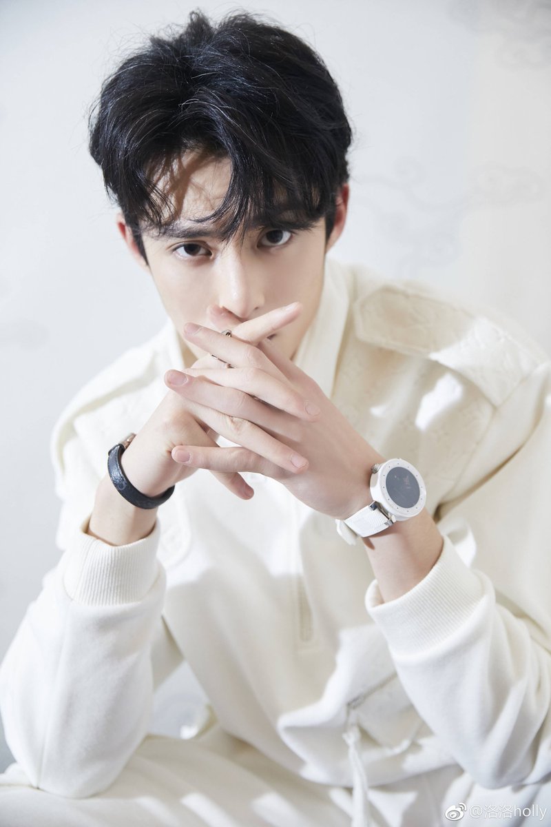 F4Aesthetic's tweet photo. How can he be so hot and adorable at the same time 
#DylanWang #王鹤棣 #WangHeDi https://t.co/4pyUQrDFZr
