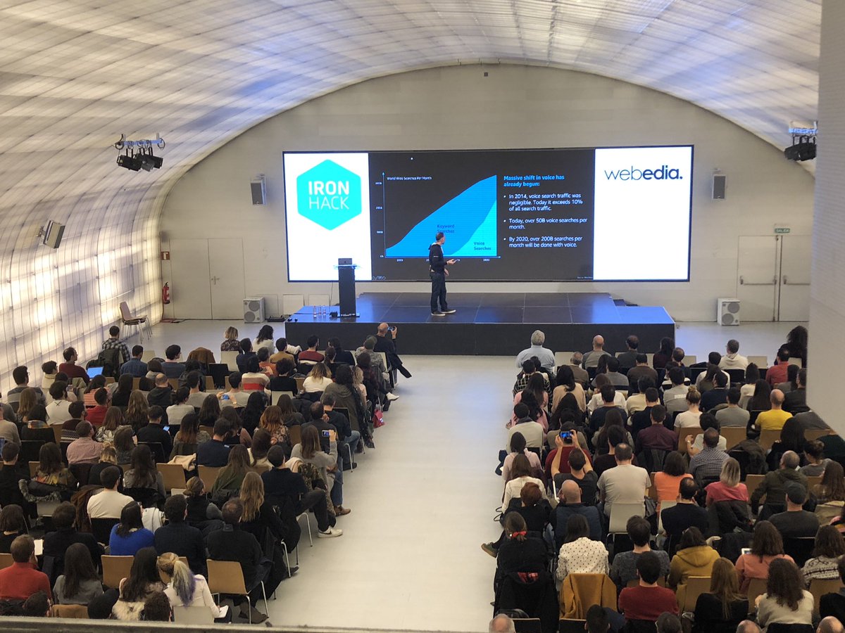 nasusini's tweet photo. #UXperience por @IronhackMAD y @WebediaES. Esuchando la ponencia de @germanviscuso de @amazon 🔝 https://t.co/aKAGkFU9sp