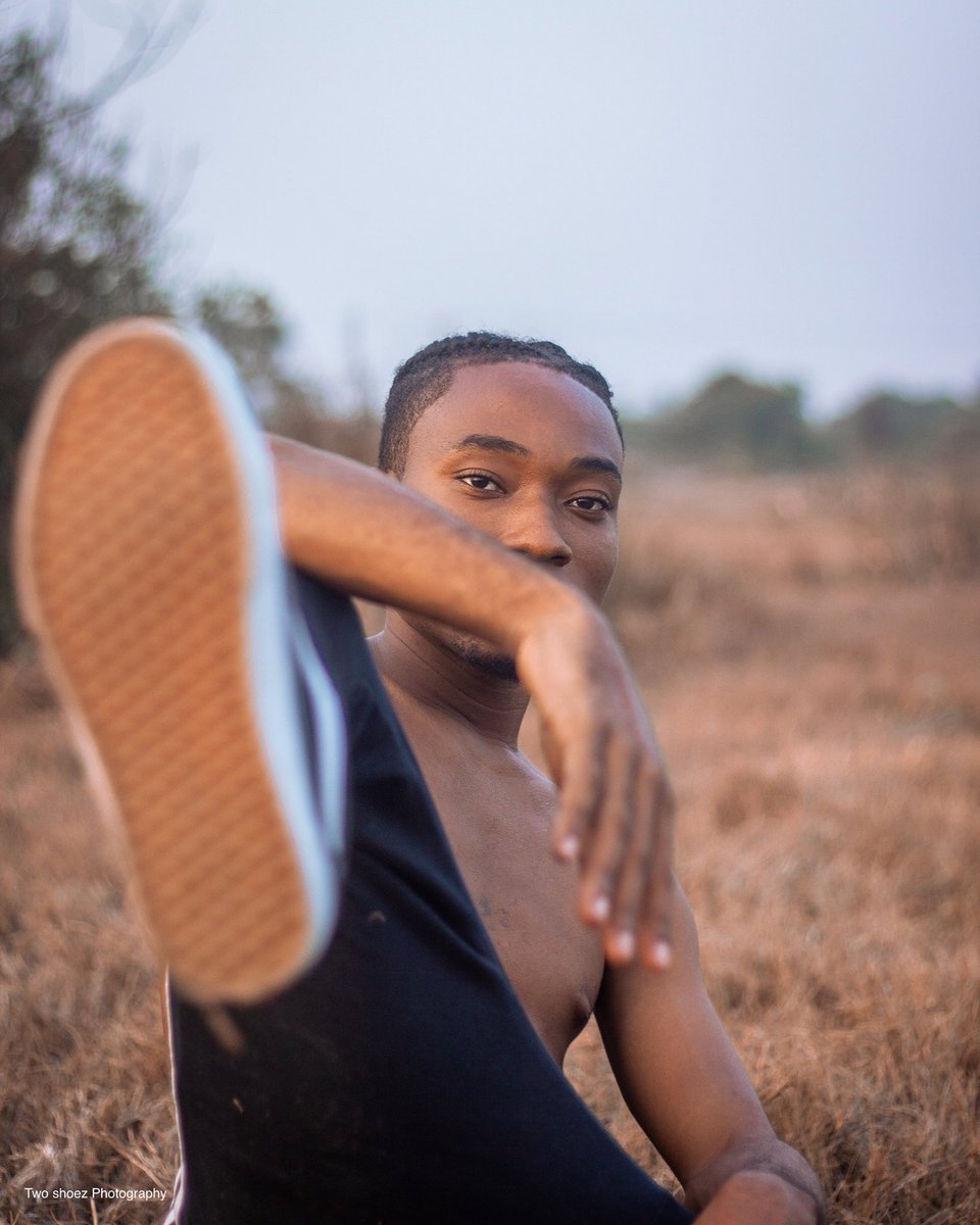 _jnjphoto's tweet photo. No shirt ๐, No accessories ๐ฟโ๏ธ.
Muse :@WrngbOi
#OPMB https://t.co/nZnXx0cM05