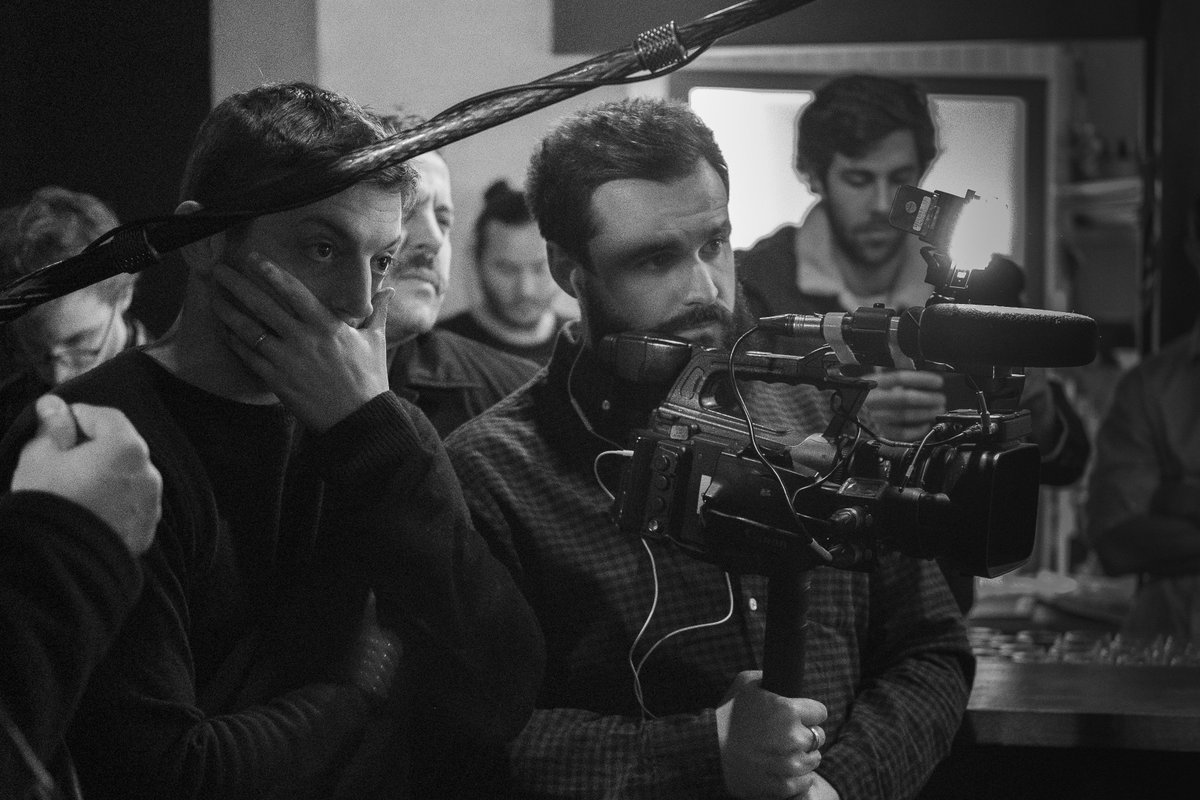SergePhotos's tweet photo. @sonjoachim Vous aimez la #photographie, la #streetphotography
« La photographie est une réponse immédiate à une interrogation perpétuelle.
– Henri Cartier-Bresson »
#JsFee #JoachimSonForget
D'autres photos #Paris ici https://t.co/BPgdtrvZ2I https://t.co/5XCAnScfVq