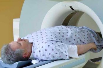 Robot Pengidentifikasi Wanita yang memiliki kanker