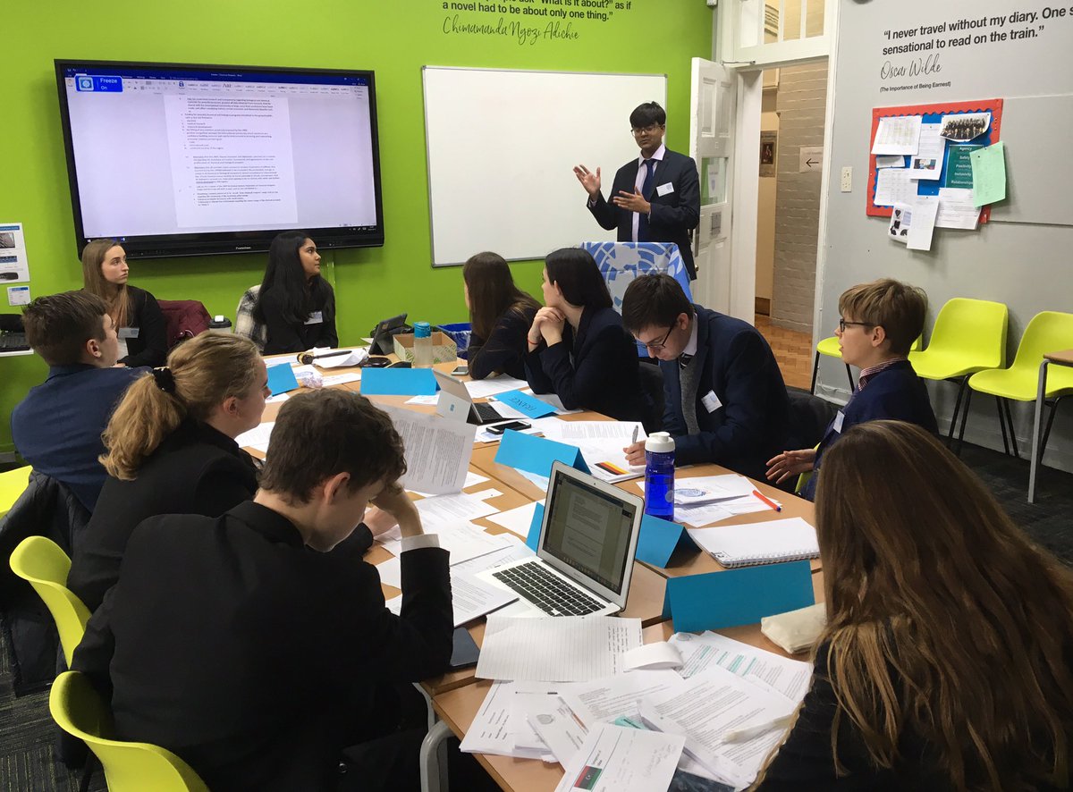 MunHampton's tweet photo. Some action shots from this morning’s committee debates at GHS MUN #fruitfuldebate #munfun https://t.co/Qb3eo0lFjD