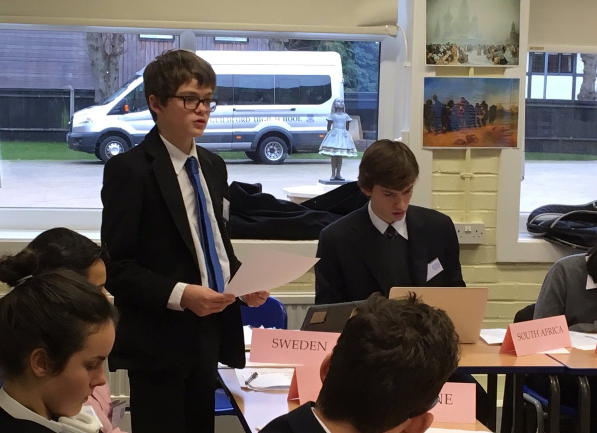 MunHampton's tweet photo. Some action shots from this morning’s committee debates at GHS MUN #fruitfuldebate #munfun https://t.co/Qb3eo0lFjD