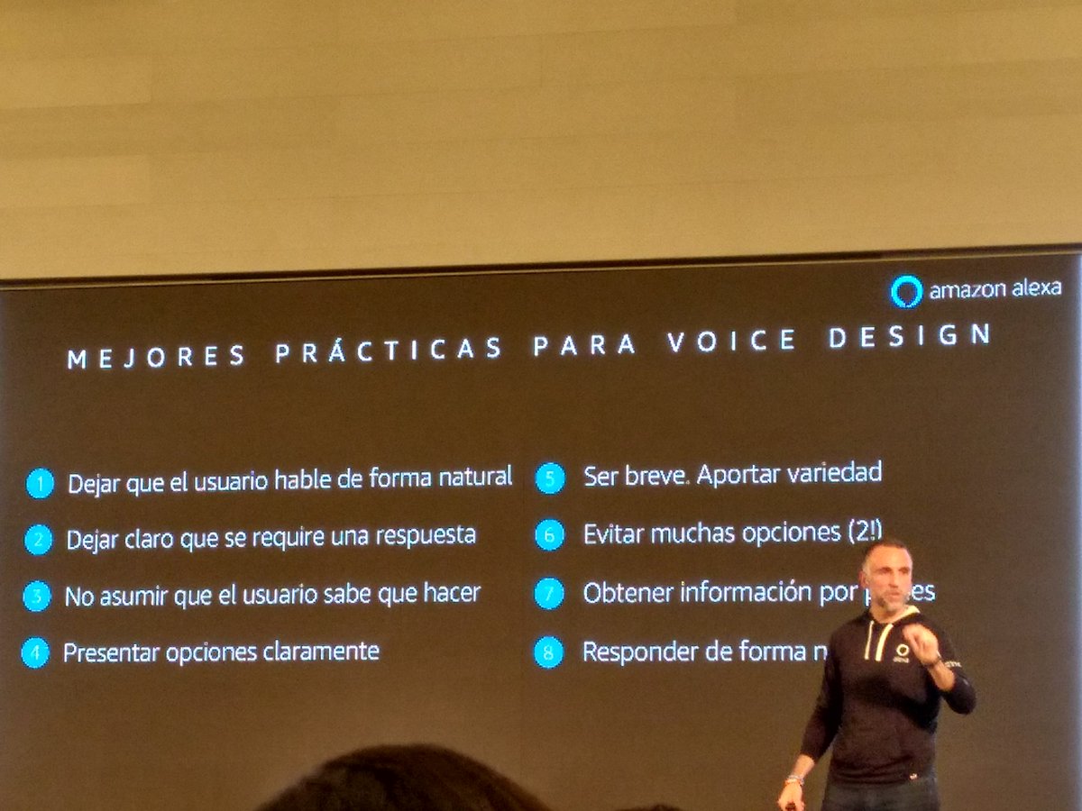 De evento sobre voice interfaces con ironhack y webedia. Aprendiendo mucho y encontrándome buenos amigos como <a href="/Supeertrooper/">Ruth de la Torre</a> y <a href="/gamusino/">Fernando de Córdoba 🏳️‍🌈🏳️‍⚧️</a> #uxperience