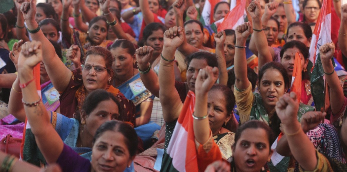 #workers #jasic #Indian #struggle #strike #Marxist
1月8日起,全国公、私营机构的员工,与教师、学生、农民一起,近一亿五千万人在印度发动两天全国罢工。
Since January 8, nearly 150 million people have launched a two-day national strike in India !
https://telegra.ph/tszs-01-10