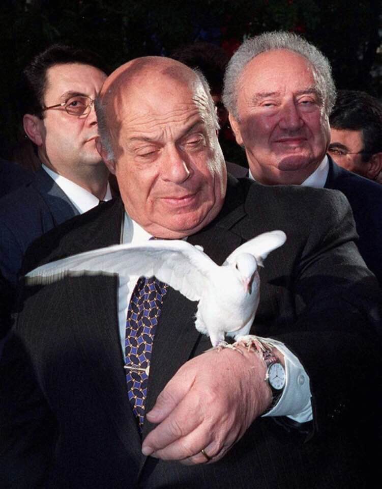 Tüm yaşamını Kıbrıs Türklerinin ve KKTC'nin bağımsızlığı için mücadele ederek geçiren değerli liderimiz ve KKTC Kurucu Cumhurbaşkanımız Sayın Rauf Denktaş'ı, vefatının 7’inci yılında saygı ve rahmetle anıyorum.
Dr. Suat Yeldener