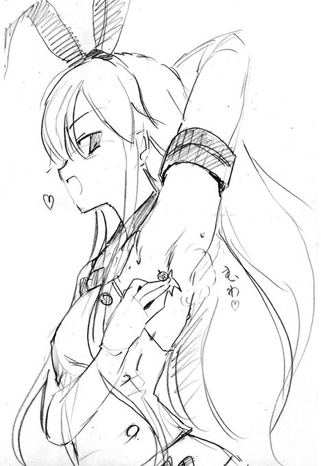 島風の腋に押し付けられるみずまえでらさん 