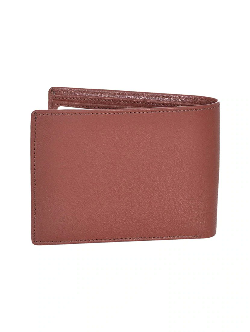 Dillobag's tweet image. Men's Brown Genuine Leather Wallets.
or Click the link below.

..For more info visit...dilloleather.in/below./u69?utm…