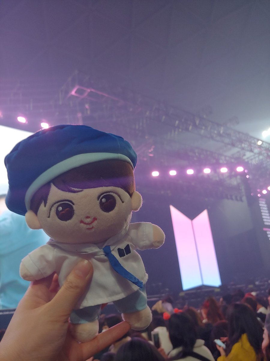 mocha_wa_'s tweet photo. 나고야 최고야😍
평생 없을 줄 알았던 럽셀콘 A구역이라니😭
찌니와 행복한 #LoveYourselfinNagoya https://t.co/nu2lP5ZbmF