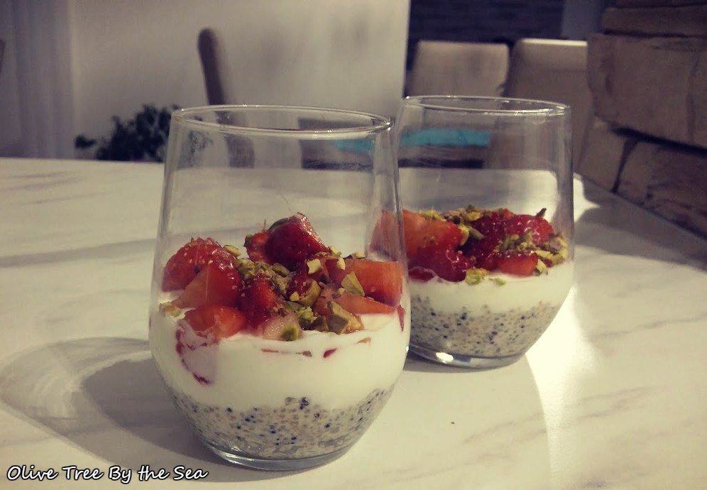 Quinoa Pudding With Pistachios olivetreebythesea.com/2019/01/12/qui…