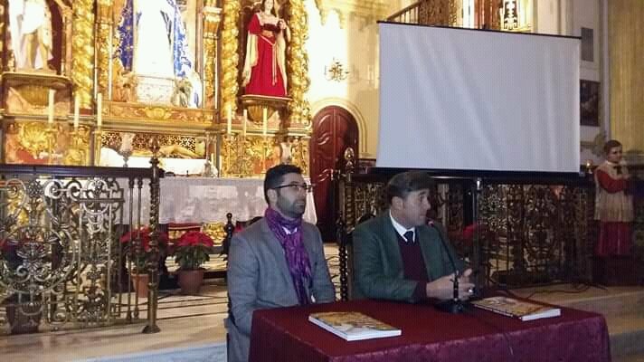 MiHermandad's tweet photo. Presentación del libro "El Arte en las Manos" de @GrandeDeLeon en Hinojos (Huelva).

En la noche de ayer viernes, tuvo lugar en la Ermita de la @SoledadHinojos_, la presentación del libro, donde también estuvo presente Nolasco Alcantara, coautor de la obra. https://t.co/AqZpuWgVPH