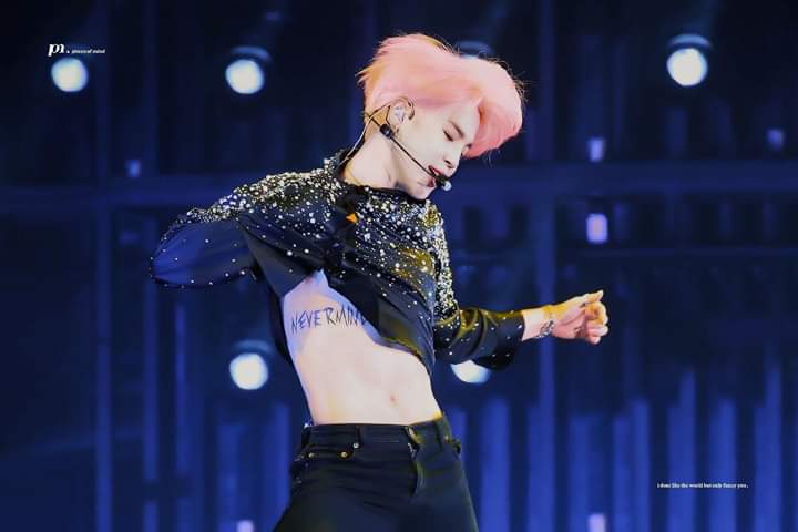 MNgc61955336's tweet photo. #BTSinNagoya
@BTS_twt
Tình yêu của tôi ơi. Hôm nay màu tóc tuyệt đẹp luôn. Nhưng mà em thấy tội các anh. Nửa tẩy tóc đau lắm.😥 https://t.co/fdw8t2IKIn