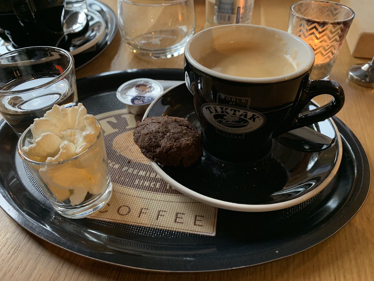 SBartlema's tweet photo. Koffie zoals het hoort! #lunchroom #delooierijcuijk #genieten #aandacht #bijzonder @MBartlema @mjmandemakers https://t.co/xOUxeASSx1
