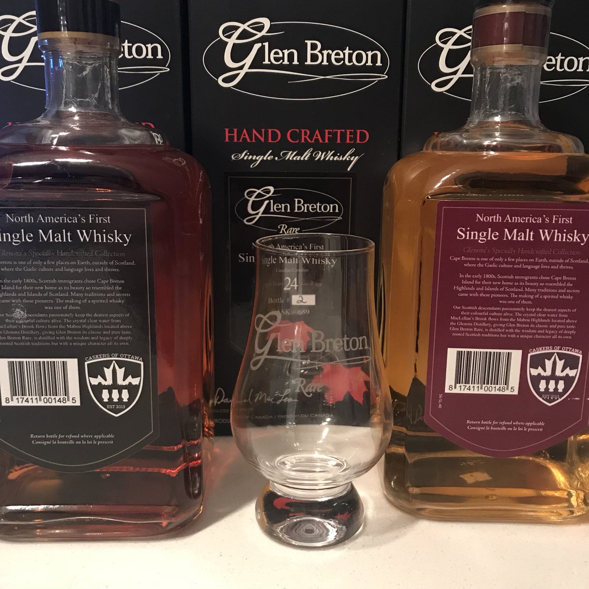 caskersofottawa's tweet photo. Caskers of Ottawa Single Cask Editions! Our first edition Cask 665 a 21 year ex-bourbon single malt bottled at 43%.Our most recent release is Cask 689, a 24 year ex-bourbon single malt bottled at a whopping 66.2%!  #Canada #canadianwhisky #singlecask #cask689 https://t.co/qAMKadteEC