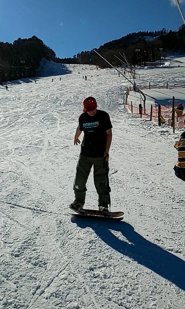 skateplanBB's tweet photo. #snowskate 
#スノースケート
#snowboard https://t.co/PXKWdnjJn2
