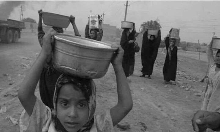 لا شيء أثقل من أوانٍ فارغة على رؤوس الجائعين
اللهم لطفك بهم .
