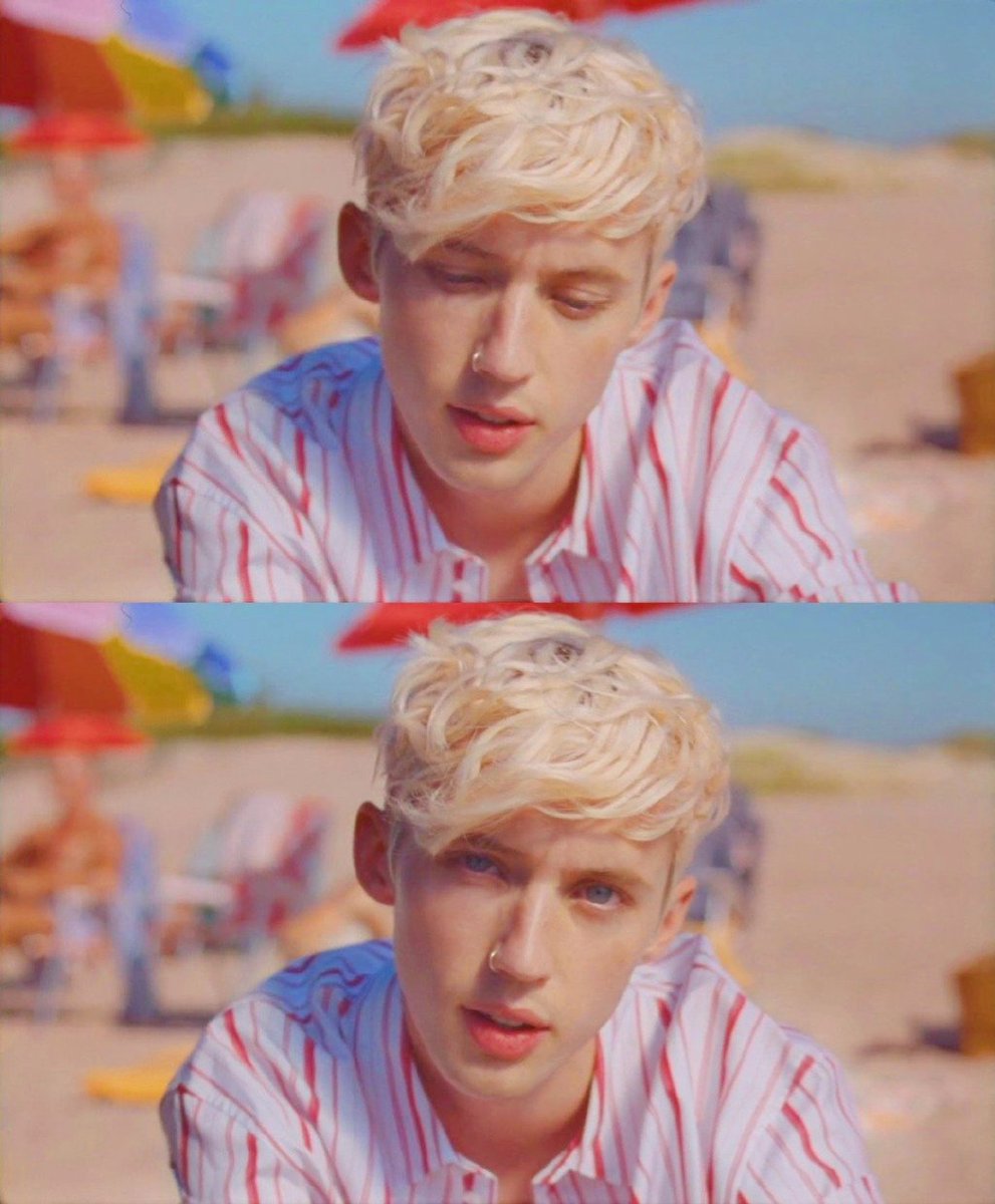 tongzhaoo's tweet photo. Cuz you taste like Lucky Strikes🚬
You drag I light boy🔥
Tell me all the ways to love you💟
@troyesivan @gwynethpaltbro #luckystrike #troyesivan #troyesivanbloom #bloom #tracob #jacobbixman #jacobbix #jacobbixenman #bloomtour https://t.co/xquvsO2gUG