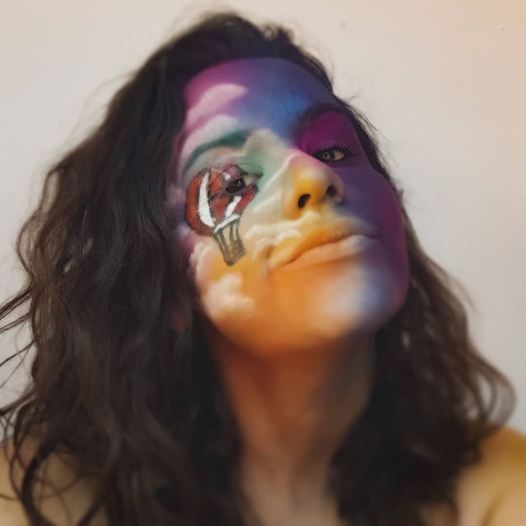 laurayasy's tweet photo. Proud member of the Hot Air Balloon Society at Bristol Uni🎈Next shot will be from the sky⛅
#bristolmodel #bristolmodels #modelsuk #makeuplooks #bristolmakeupartist #bristolmakeup #makeupartistbristol #hotairballoons #hotair #hotairballooning #makeuphobby #hobbymakeup #makeupart https://t.co/KoW2gOjLDs