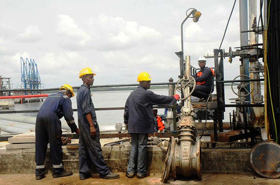 MFC_trading's tweet photo. Bonny Light oil is a high grade of Nigerian crude oil with high API gravity (low specific gravity), produced in the Niger Delta basin and named after the prolific region around the city of Bonny. 
Call us for your best offer. https://t.co/zjjj5W1k3W