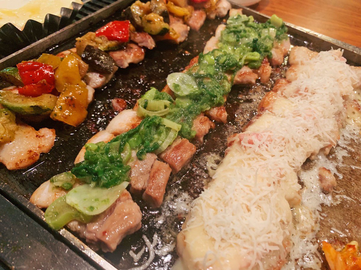 唯一無二の絶品グルメ むにぐるめ ベジテジや 四条木屋町店 京都 河原町駅から徒歩1分 ボリューム満点なサムギョプサルを堪能できるお店 鉄板で豪快に焼き上げるサムギョプサルは圧巻 角煮 旨ダレカルビ トントロ等の創作サムギョプサルも