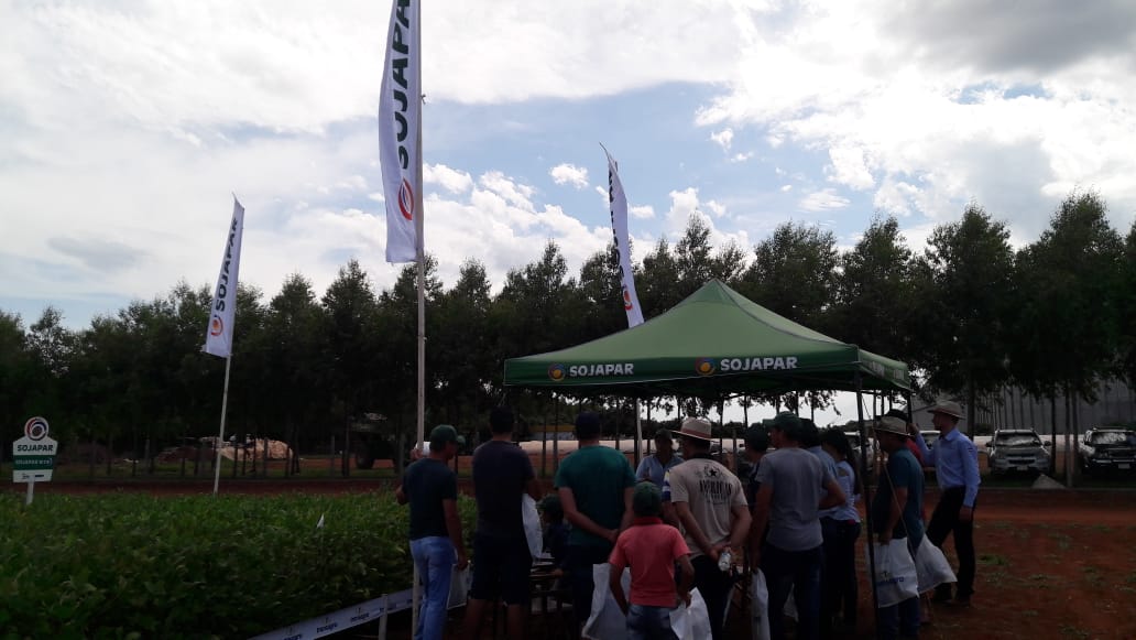 INBIOPY's tweet photo. Participamos de la primera jornada de campo de #Transagro en donde recibimos a los productores interesados en conocer más sobre las variedades #SOJAPAR resistentes la roya. https://t.co/KzpYjqTpr1