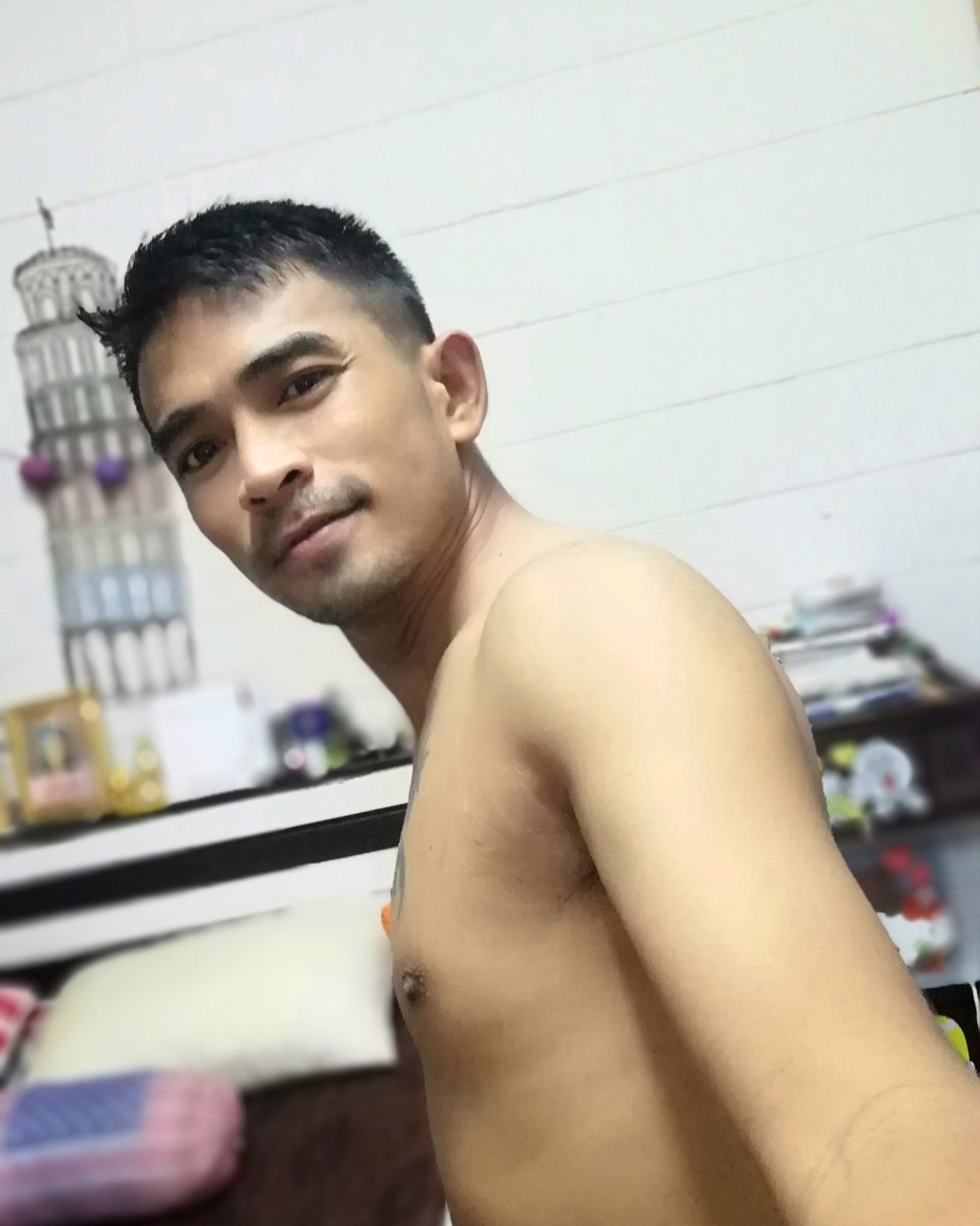 chok3364's tweet photo. เรียบร้อยสบายหัวสบายทั้งตัวเลย... อาบน้ำนะครับ... ไม่ได้ทำไร... ก็ชิวๆวนไป... โสดๆๆเป็นบางวัน ก็ประมาณนี้❄️❄️❄️ https://t.co/iyfxdv9Ayu