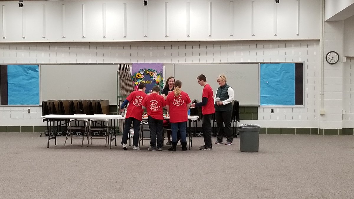 GaryWerner10's tweet photo. #MSSTEM19 fair getting started! All engines go. We are go for #mars! @BCPSSci @BaltCoPS https://t.co/4Ls4OjJp4Q