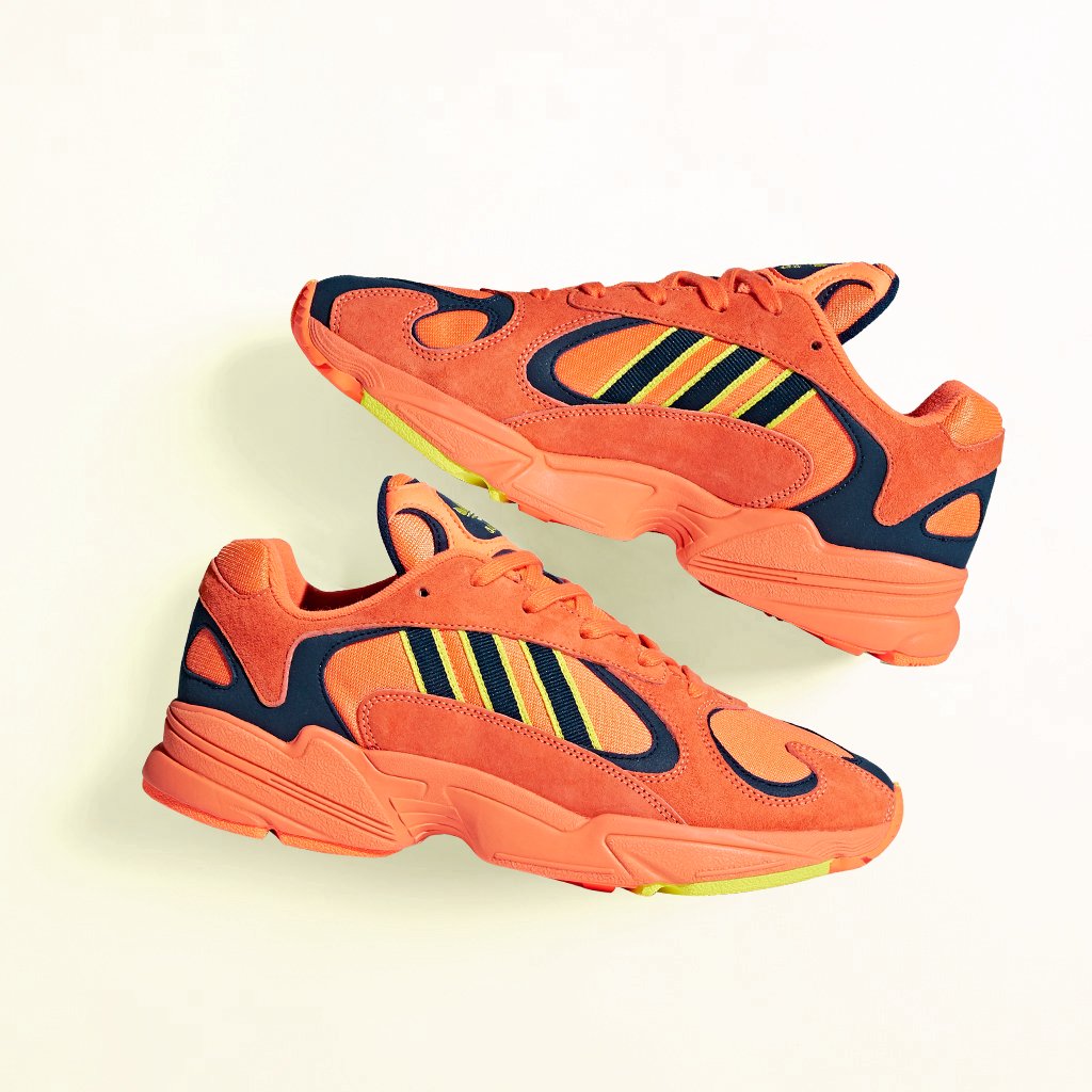 snak blåhval den første 4Elementos on Twitter: "Reimagining the late '90s-era adidas Falcon Dorf,  the Yung 1 offers an authentic, creative take on retro nostalgia. This  version echoes true '90s style with a layered look.  https://t.co/03KvOSFuYa" /