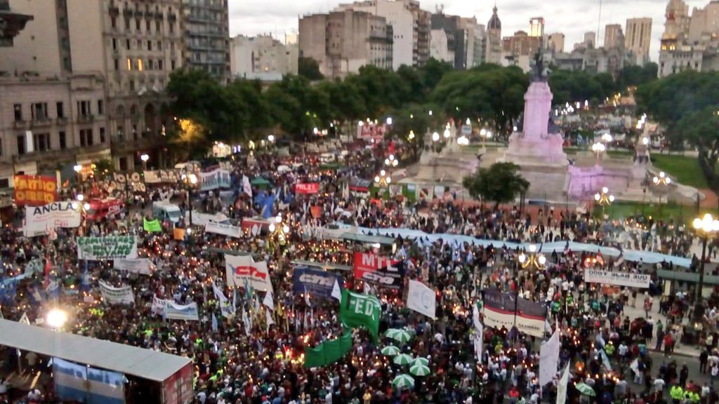 Cintia Mansilla's photo on #MarchaDeAntorchas