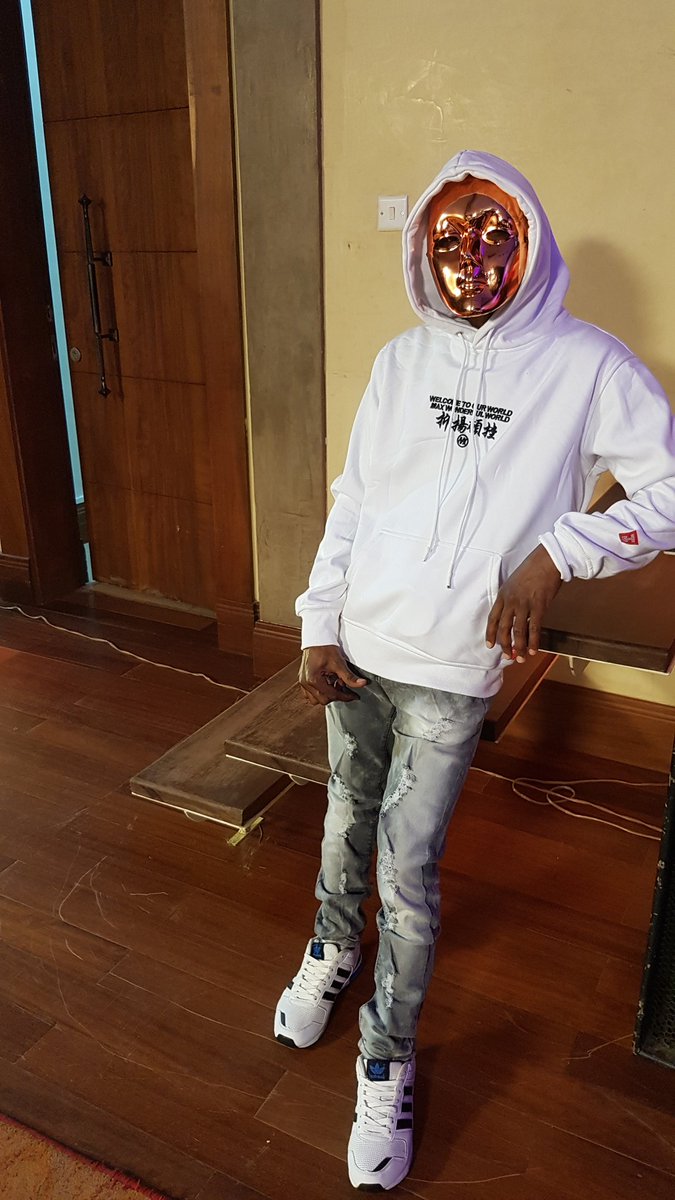 DJE_official's tweet photo. On Nextradio #Nextradioug
#Nextclubhouse
@mckatsug
@dvjmercypro
#Firedede https://t.co/zFMOLNWybo