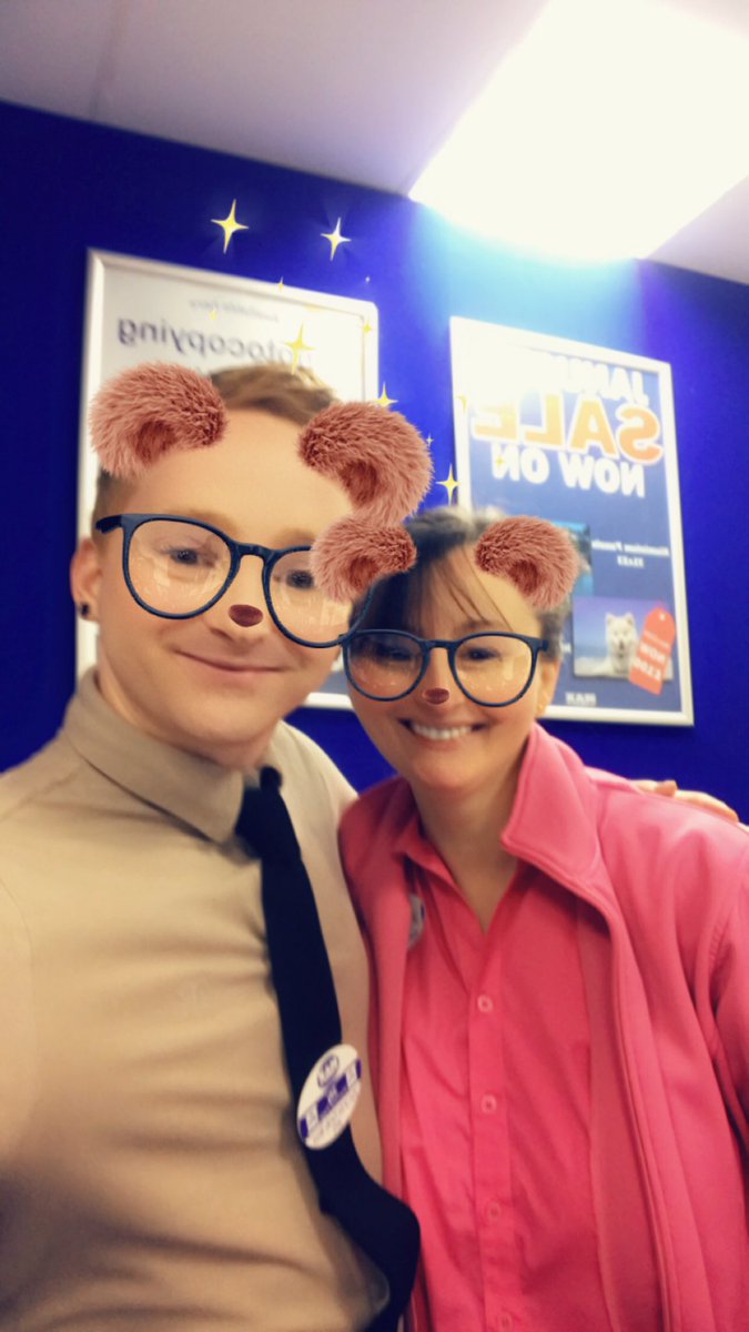 Out an about today spending time in the branches with theses fab guys... amazing day ☺️☺️