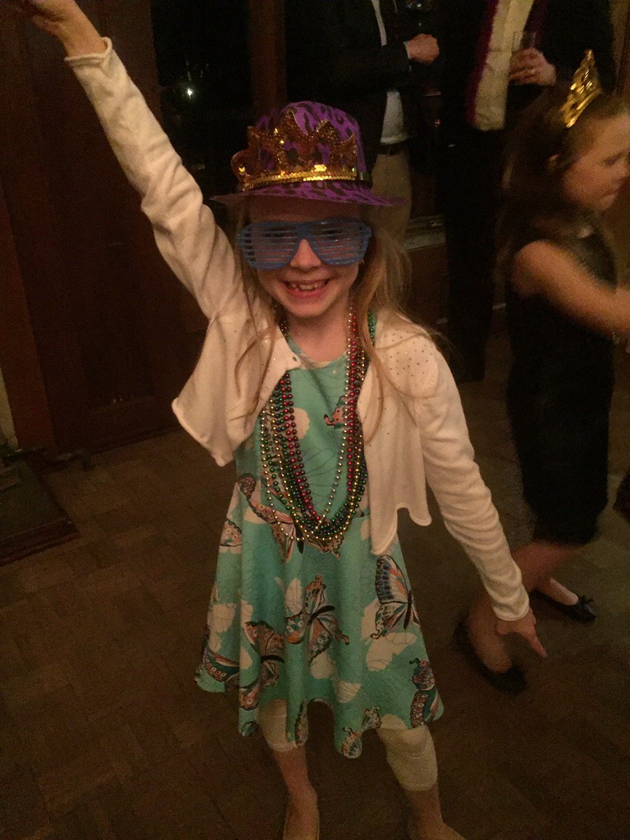theracquetsclub's tweet photo. Father Daughter Dance was a huge success! #congoline #makingmemories #theracquetsclub https://t.co/yGV5G96h17