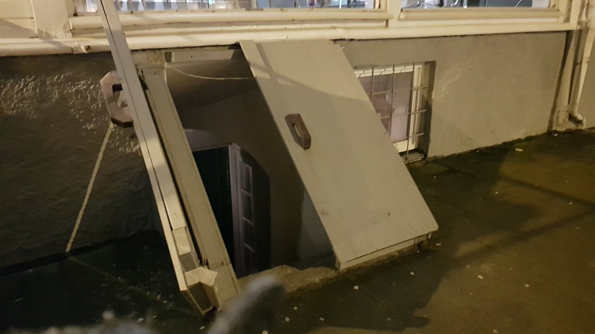 aleksanderham's tweet photo. Skal visst på fest ned her, så hvis dere ikke hører fra meg innen et døgn... https://t.co/sIyBlfZGRJ