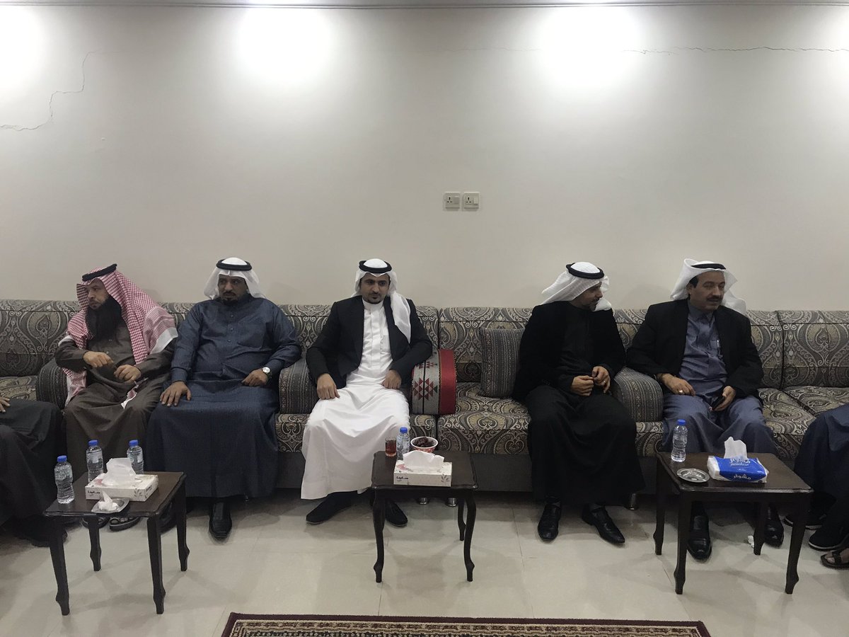 MajedDhana's tweet photo. صور من الحضور لـ اللقاء الثاني لمجلس ضنا ماجد بالدمام مساء الجمعة ١٤٤٠/٥/٥هـ 2 https://t.co/xPZLih284k